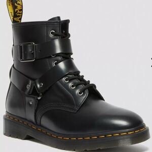 NWOT !!! Dr. Martens Cristofor Leather Moto Boots.  US 6 Young Ladies